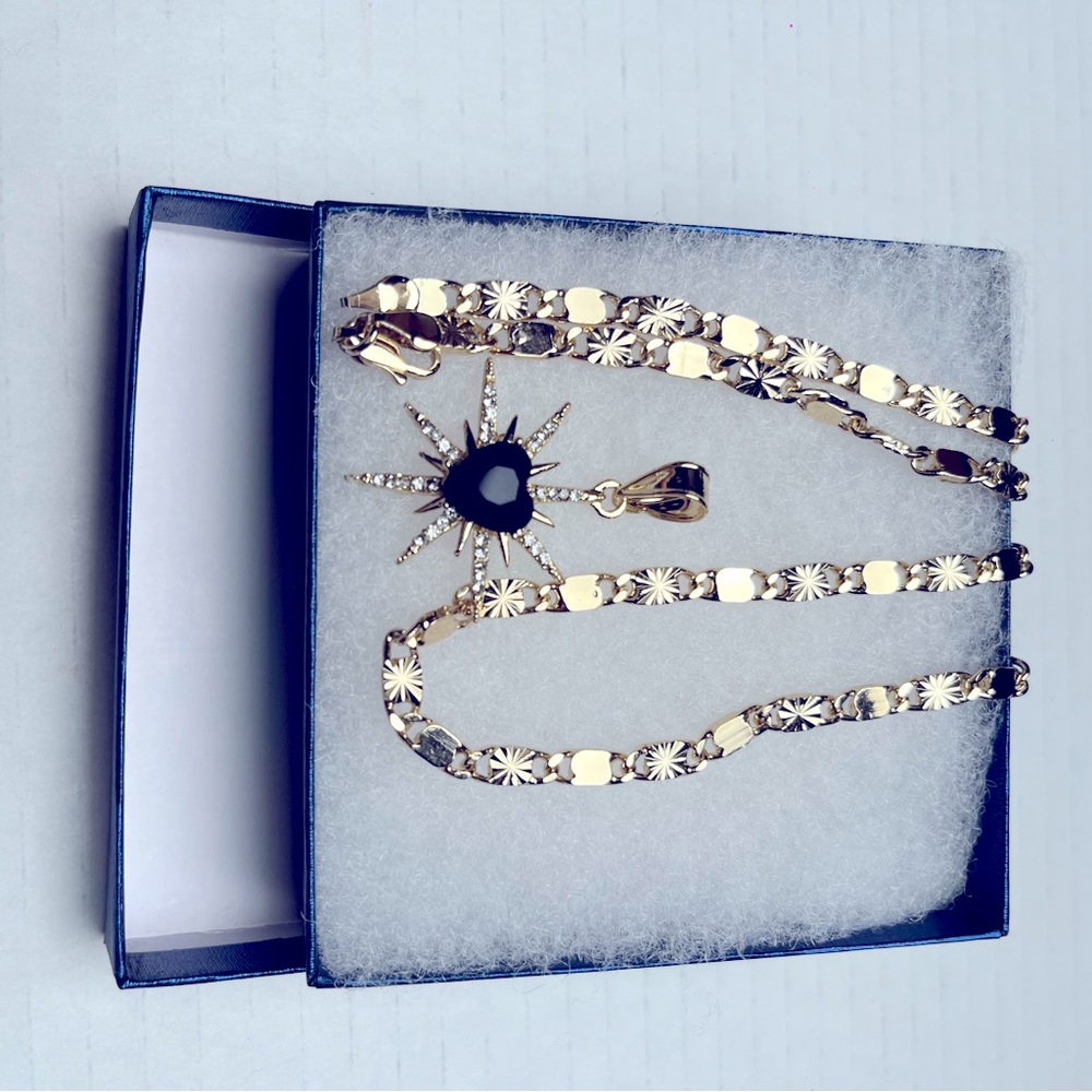 Chain with sea heart charm blue color laminated gold